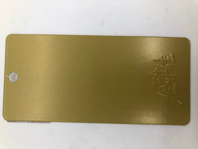 Revestimento metálico durável resistente ao calor em pó de poliéster anti-tinta térmica para metal