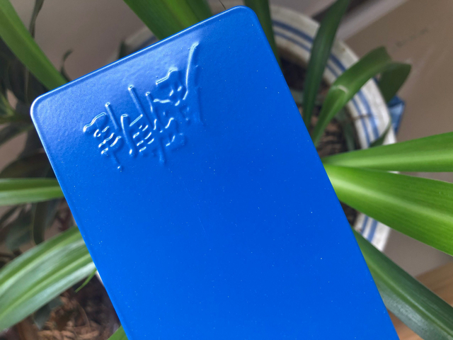 Amostra grátis à prova d'água Ral 5010 Cromo Epóxi Poliéster Revestimento em Pó Textura de Veludo Revestimento em Pó Eletrostático Spray Metal
